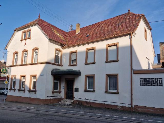 Ehemaliges Wirtshaus mit viel Potenzial Baujahr 1904