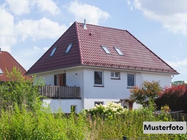 Ehemaliges Wohn und Geschäftshaus provisionsfrei