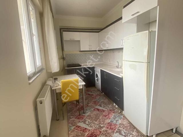 Şehitler Mah Üniversite 2.kapısında Satılık 1+1 Satılık Daire