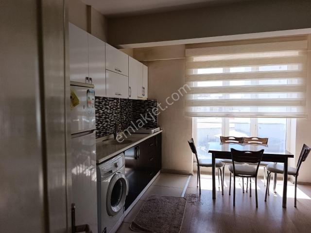 Şehitler Mahallesinde Kiralık Eşyalı 1+1