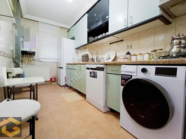 Şehitler Metroya 200 Mt Ara Kat Kiralık 3+1 Daire