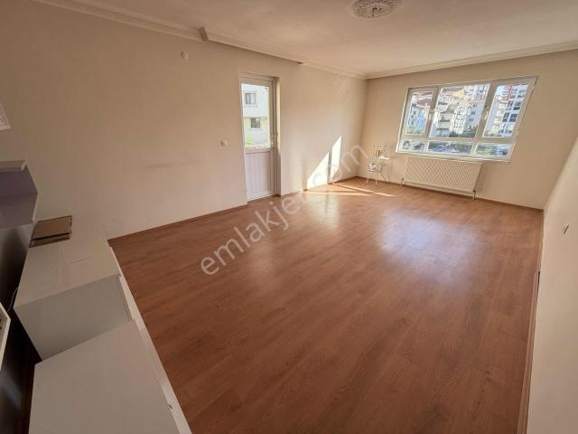 Şehitler Caddesi Yanı Asansörlü 3+1 Kiralık Daire