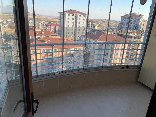 Şehitlik Mahallesinde Yapılı Ve Masrafsız 4+1 Kiralık Daire