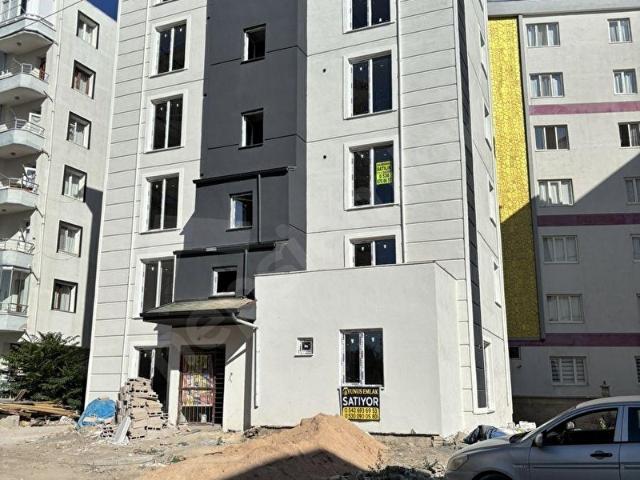 ŞEHİR MERKEZİNDE KUYUBAŞI KAVŞAĞINDA SATILIK 1+1 DAİRE