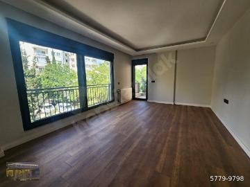 ŞEHİRİÇİNDE HERYERE YAKIN SIFIR BİNADA KOMBİLİ KLİMALI AYRI MUTFAKLI 2+1 KAPALI OTOPARKLI