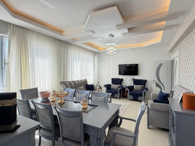Şehir Manzaralı Satılık 3+1 Ara Kat Daire