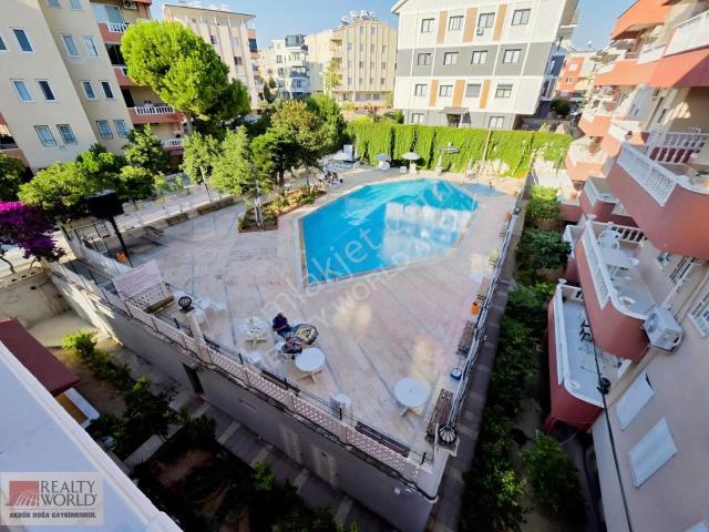 Şehir Merkezi Havuzlu Site İçerisinde Satılık 3+1 Daire