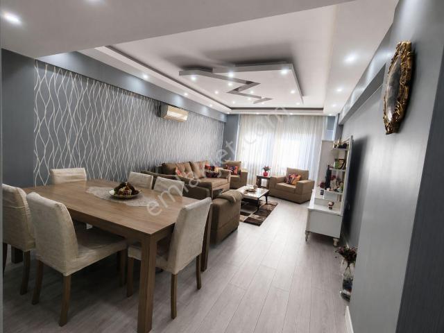 Şehir Merkezin De 3+1 Cadde Üzeri Lüks İşçilikli Dairemiz Satılıktır