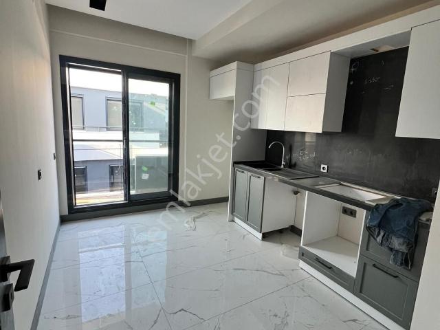Şehir Merkezinde Doğalgaz Isıtmalı 2+1 Sıfır Daire