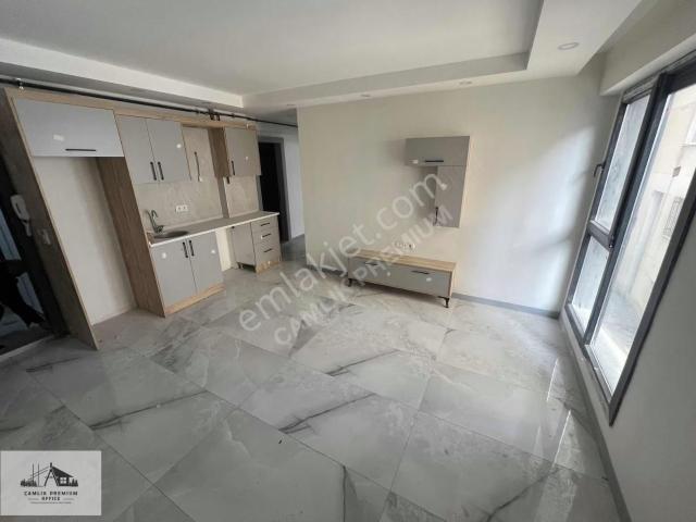 Şehir Merkezinde Ferah Ve Kullanışlı, Balkonlu 2+1 Eşyasız Daire