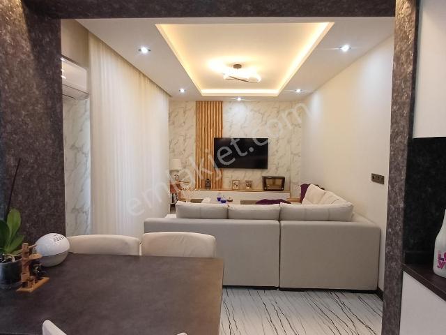Şehir Merkezinde Full Eşyalı 2+1 Satılık Daire.