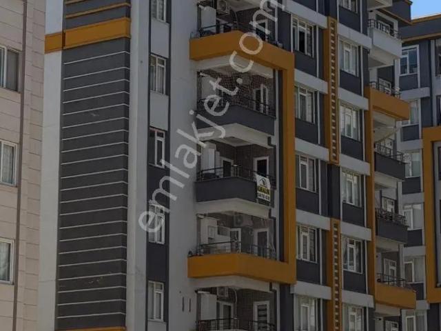 Şehir Merkezinde,kanal Boyuna Yakın Kiralık 2+1 Daire