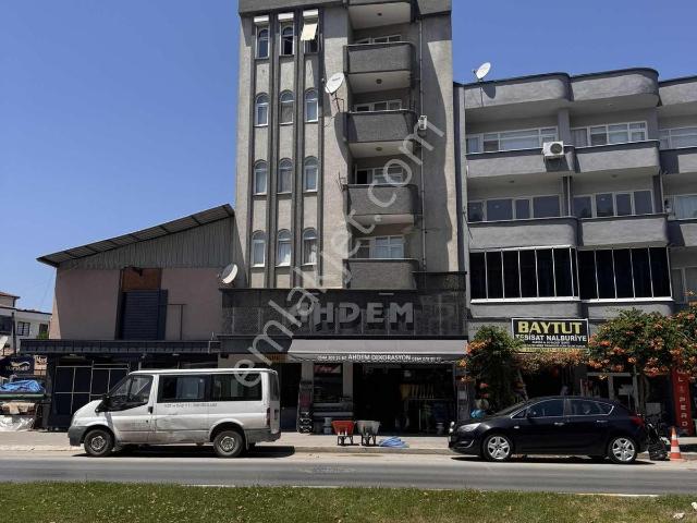 Şehir Merkezinde Satılık 130 M2 Geniş 3+1 Teraslı 5.kat Daire