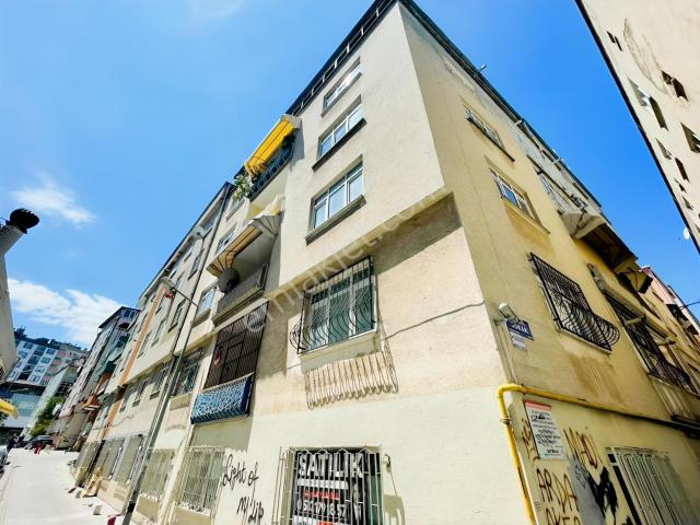 Şehir Merkezinde Satılık Eşyalı 4+1 Daire
