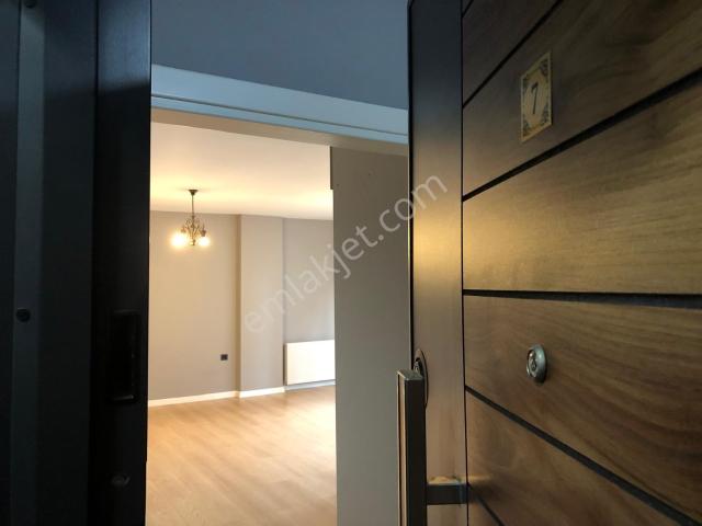 Şehir Merkezine Yakın,denız Ve Şehır Manzaralı 2+1 Kıralık Daire