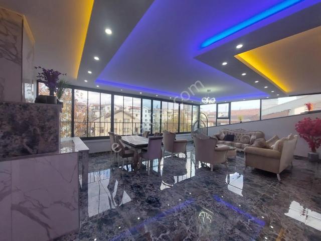 Şehir Has. Yürüme Mesafesi 4+1 Ful Yapılı Lüx Eşyalı Dublex