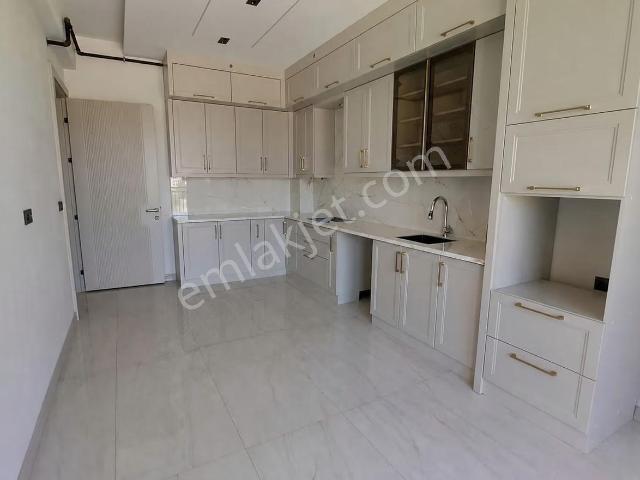 Şehir Hastahanesi Yakını Ultra Lüks 4+1 Yaşam Fırsatı