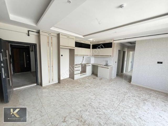 Şehir Hastahanesi Yanında Arin Yapıda Kiralık 2+1 Daire