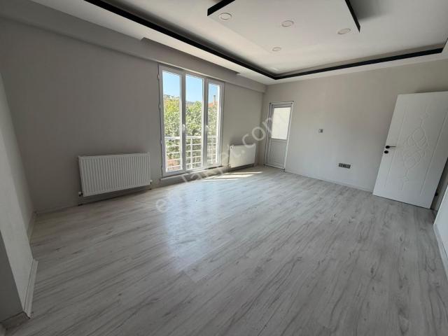 Şehir Hastahanesine Yakın 2 Yıllık Binada 3+1 Kiralık Daire