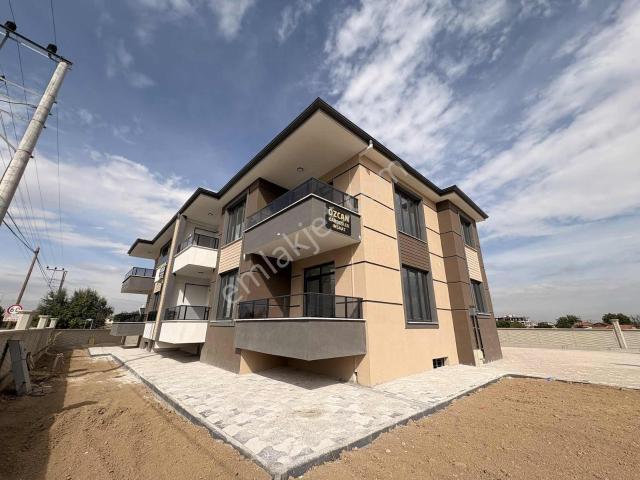 Şehir Hastanesi Yakını Kanal Cad. Üzeri 3+1 Daireler