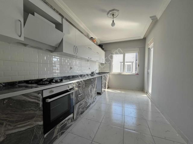 Şehir Hastanesi Yakını Kiralık 2+1 Havuzlu Site İçi Geniş Daire