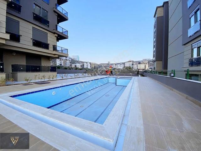 Şehir Hastanesi Yakını Site İçi Havuzlu Sıfır 1+1 Daire