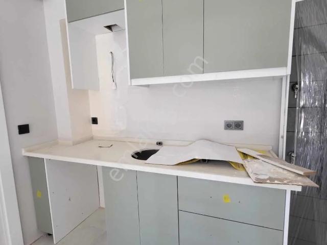 Şehir Hastanesi Bölgesinde Fırsat 1+1 Arakat Daire