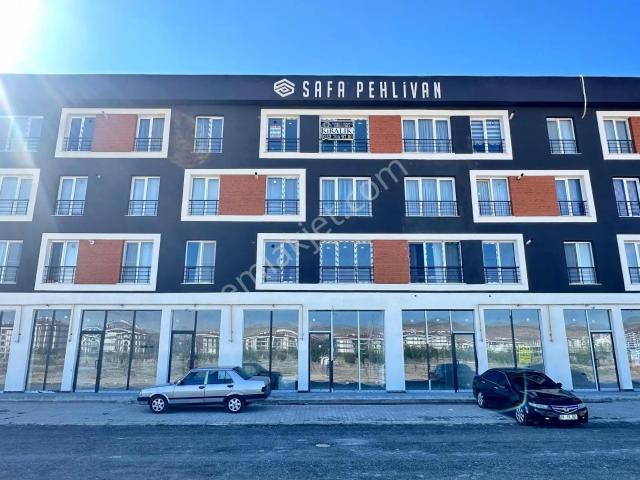 Şehir Hastanesi Karşısında 3+1 Yatay Mimari Sıfır Satılık Daire