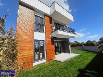 Şehir Hastanesine Komşu Tam Müstakil 4+1 Kiralık Bahçeli Villa