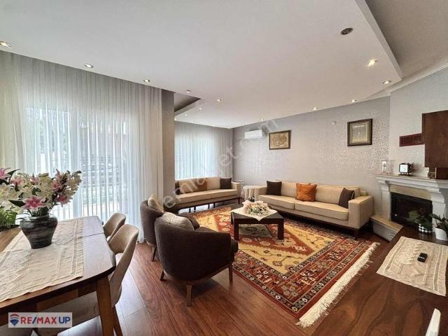 Şehir İçinde Villa Konforu! Adatepe Villalarında Şömineli 5+1
