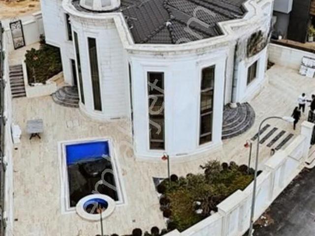 Şehirgösterenin İncisi 4+2 Dublex Satılık Taş Villa.