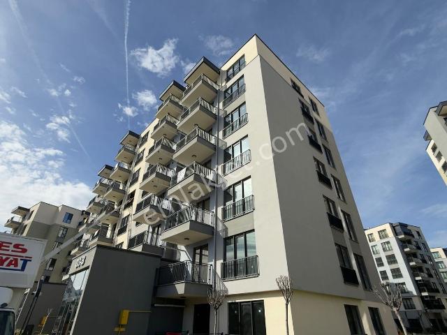 Şehr i Bahçe Bölge Uzmanı Rahşan Çam'dan Vestiyerli Kiralık 2+1