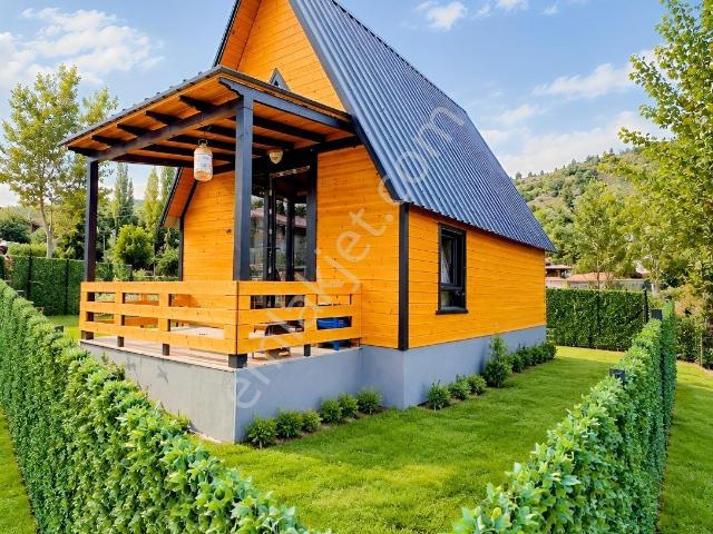 Şehre 10 Dk/ Müstakil Tapulu/ 1+1 Bungalov & 206 M2 Hobi Bahçesi