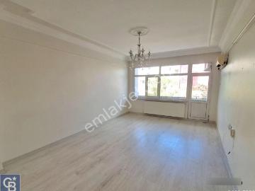 Büyük Saray Meydanı Caddesi, Şehremini