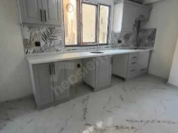 ŞEHRİN MERKEZİNDE GENİŞ VE FERAH 2+2 KİRALIK DAİRE