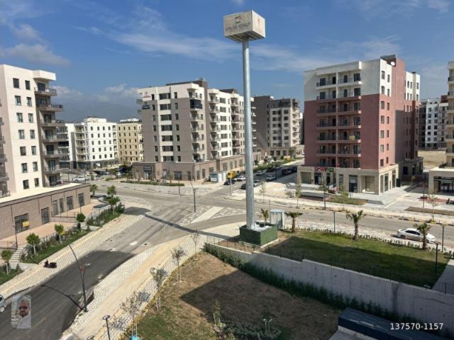 ŞEHRİN MERKEZİNDE KÖŞE BAŞI 3+1 EBEVEYN BANYOLU ESKİ TEDAŞ YANINDA GEDAŞ OFİSİ KARŞISINDA