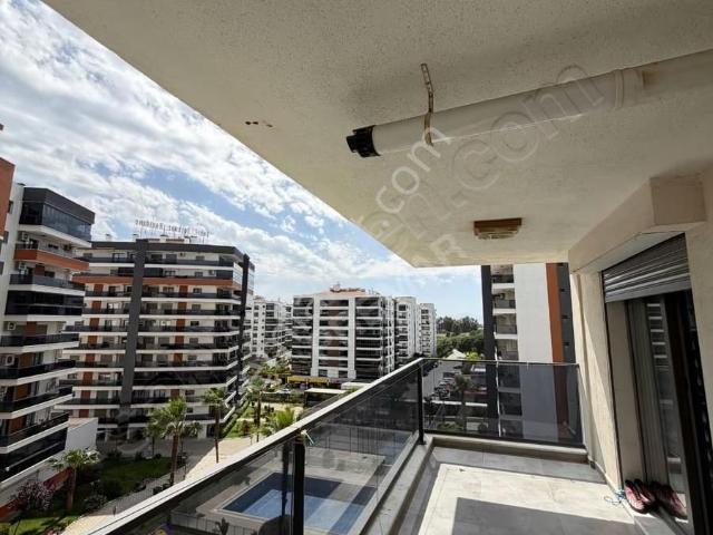 Şehri Turkuaz Residence'ta 160m² 3+1 Satılık Lüks Daire