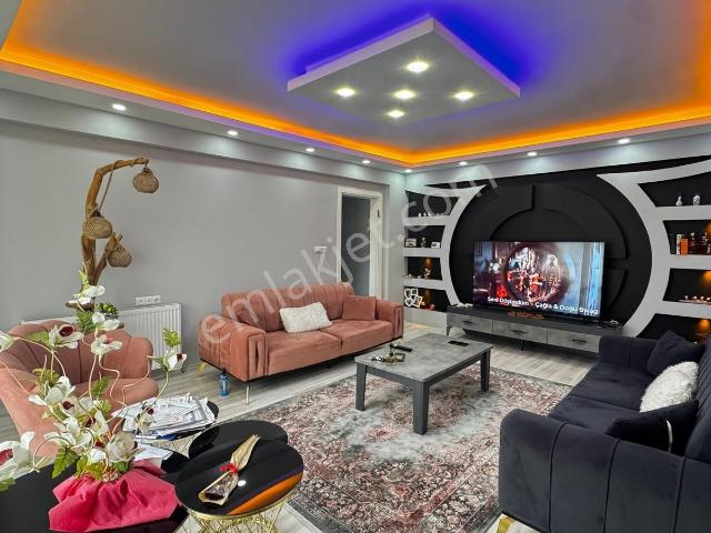 Şehrin Tam Ortasında Satılık 4+1 Dublex Daire