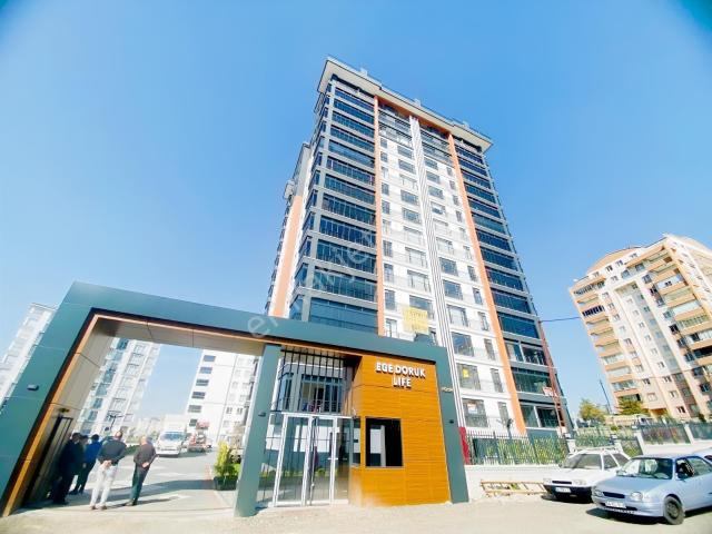 Şehrin Yıldızı ! Ege Mah Ultra Lüx Yerden Isıtmalı 4+1 Daire ! !