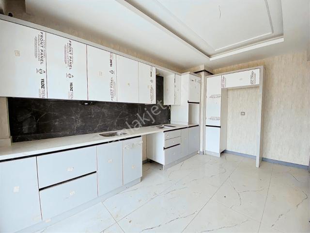 Şehrin Yeni Prestijli Sitesinde Lüks 3+1 Ödemesiz ! Daire