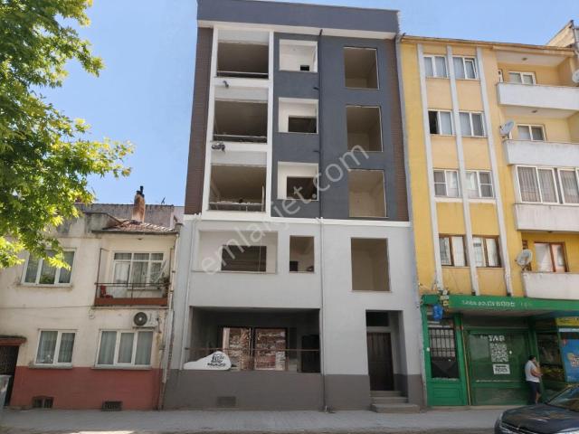 Şehrin Değerli Konut Projesinde Satılık 1+1 Daire