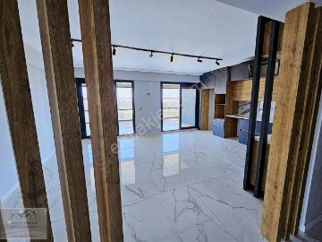Şehrin En Güzel Yerinde Ve En Prestijli Sitesinde 4+1 Satılık