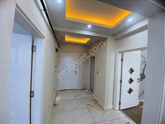 Şehrin En Lüks Konutlarından Güney yol Cephe Lüks 1+1 Daire