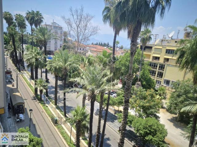 Şehrin En Merkezi Yerinde Arakat Kiralık Deniz Manzaralı 2+1
