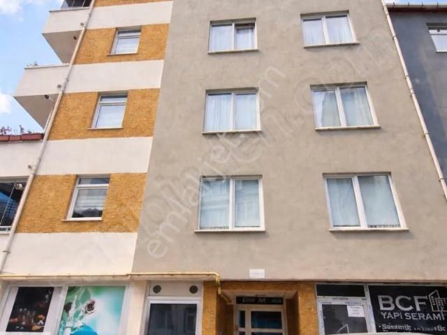 Şehrin Göbeğinde Kavaklar Mah. 2+1 Geniş Kiralık Daire