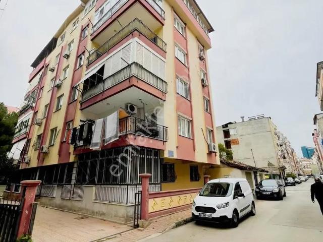 Şehrin İçinde Ara Katta Asansörlü Geniş Bakımlı 110 M2 Kaçmaz