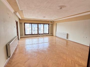 Şehrin Kalbinde Prestijli Yaşama Nazilli Çarşı Merkezi’nde Satılık Dev 4+1 Daire