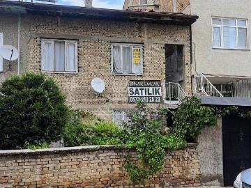 Şehrin Merkezinde Musalla Yanı 2katlı 202m2 Arsalı Tektapu Cazip