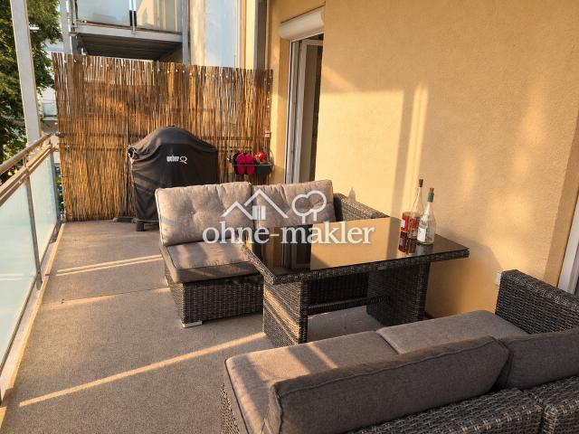 Ehrlich und provisionsfrei: große 3 4 Zimmer Wohnung mit großzügigem Balkon & Stellplatz