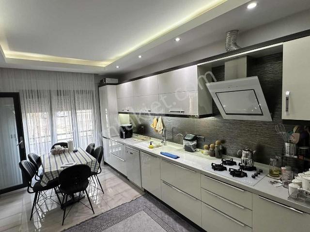 Şehzade'den Adalet Satılık 4+1 220m2 Ultra Geniş Daire